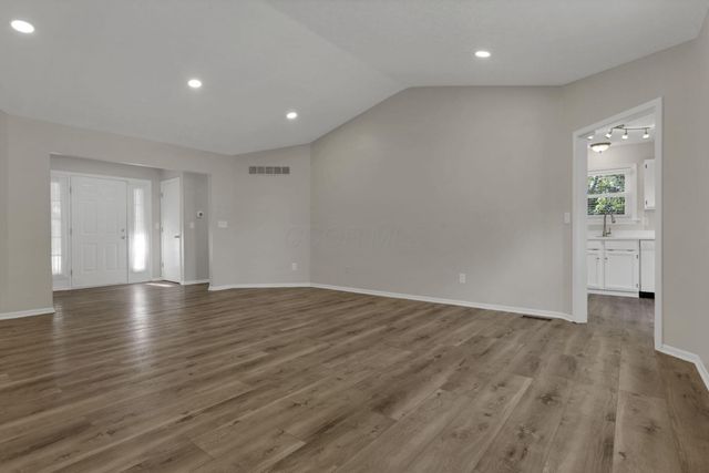 6926 Bennell Drive, Reynoldsburg, OH 43068