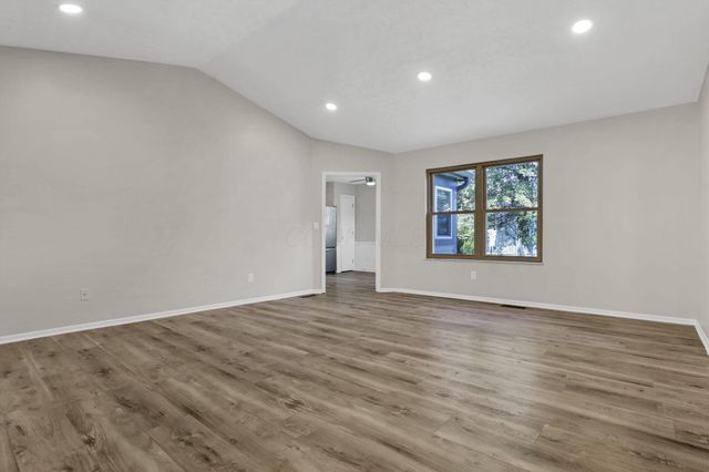 6926 Bennell Drive, Reynoldsburg, OH 43068