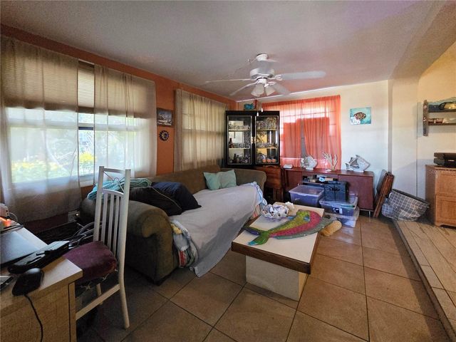 11066 102ND AVENUE N, Seminole, FL 33778