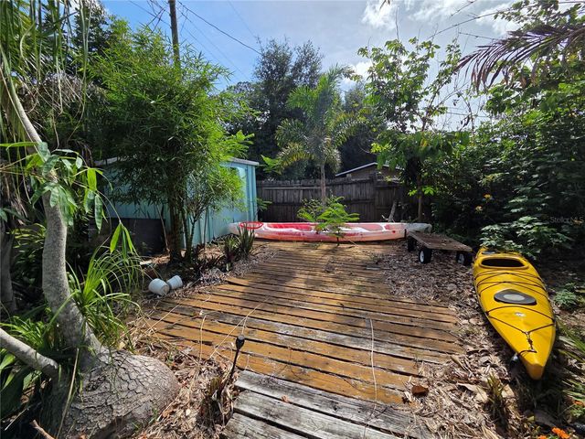 11066 102ND AVENUE N, Seminole, FL 33778
