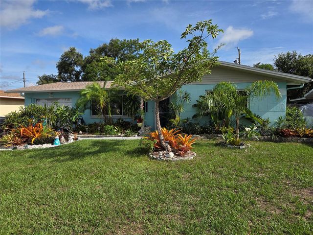 11066 102ND AVENUE N, Seminole, FL 33778