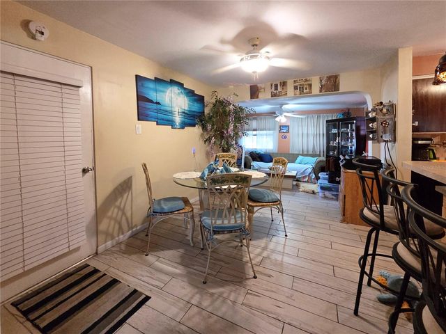 11066 102ND AVENUE N, Seminole, FL 33778