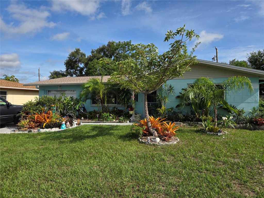 11066 102ND AVENUE N, Seminole, FL 33778