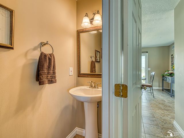 784 E Sweet Briar Lane, Monroe Twp, MI 48161