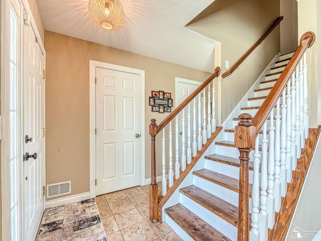 784 E Sweet Briar Lane, Monroe Twp, MI 48161