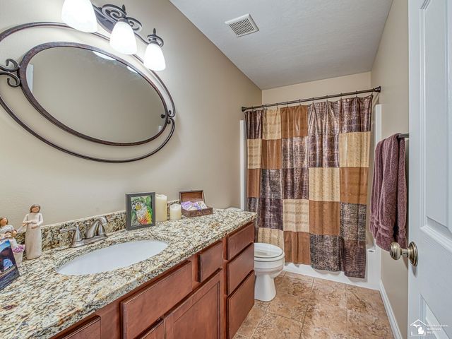 784 E Sweet Briar Lane, Monroe Twp, MI 48161