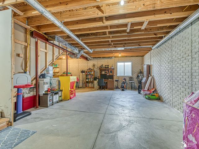 784 E Sweet Briar Lane, Monroe Twp, MI 48161