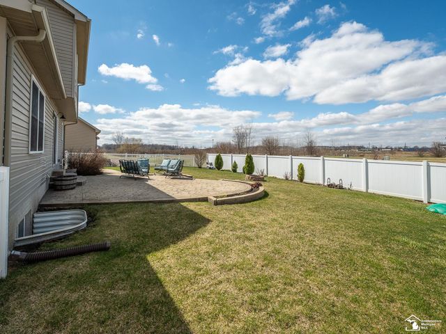 784 E Sweet Briar Lane, Monroe Twp, MI 48161