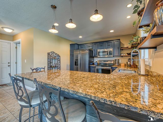 784 E Sweet Briar Lane, Monroe Twp, MI 48161