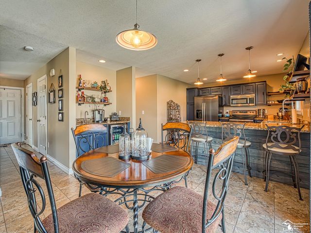 784 E Sweet Briar Lane, Monroe Twp, MI 48161