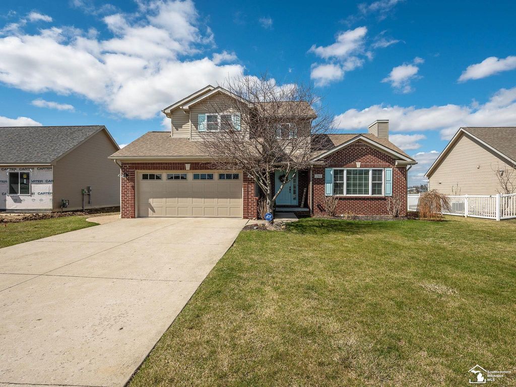 784 E Sweet Briar Lane, Monroe Twp, MI 48161