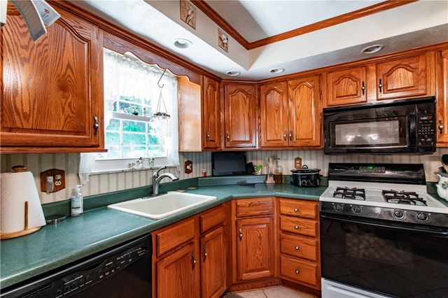 905 Roosevelt Avenue, Aliquippa, PA 15001