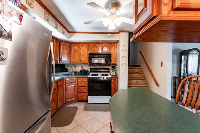 905 Roosevelt Avenue, Aliquippa, PA 15001