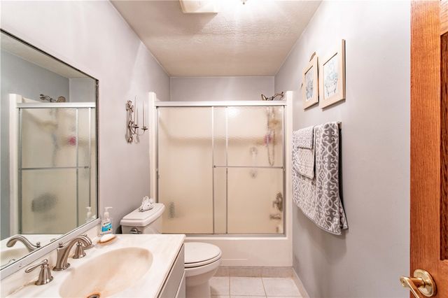 905 Roosevelt Avenue, Aliquippa, PA 15001