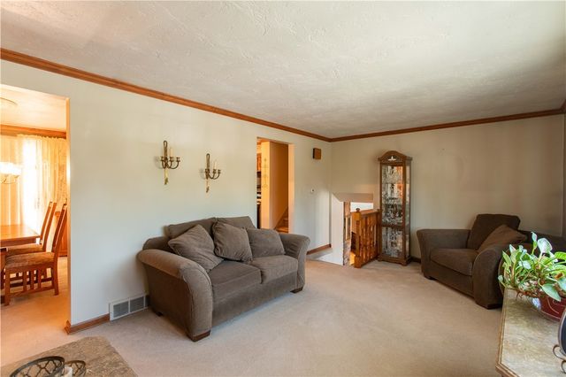 905 Roosevelt Avenue, Aliquippa, PA 15001