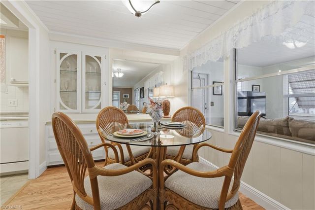 613 Pine Grove CT, North Fort Myers, FL 33917