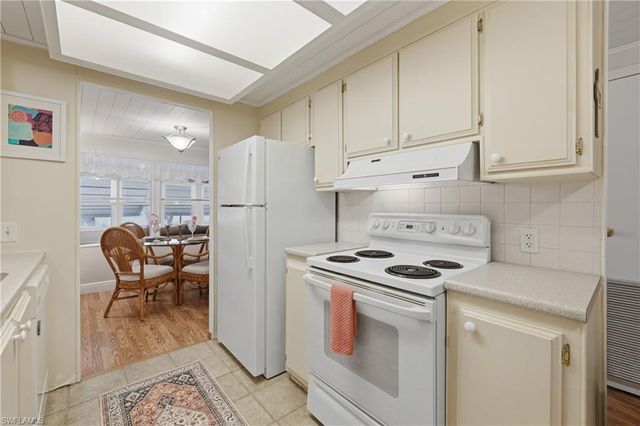 613 Pine Grove CT, North Fort Myers, FL 33917