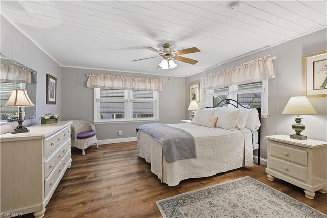 613 Pine Grove CT, North Fort Myers, FL 33917