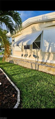 613 Pine Grove CT, North Fort Myers, FL 33917