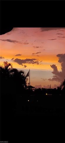 613 Pine Grove CT, North Fort Myers, FL 33917