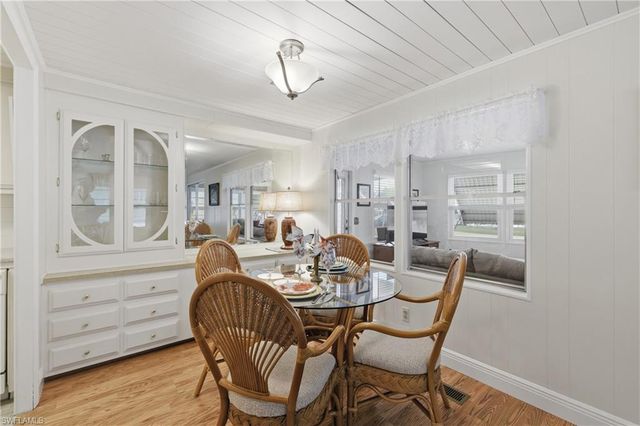 613 Pine Grove CT, North Fort Myers, FL 33917