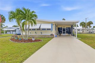 613 Pine Grove CT, North Fort Myers, FL 33917