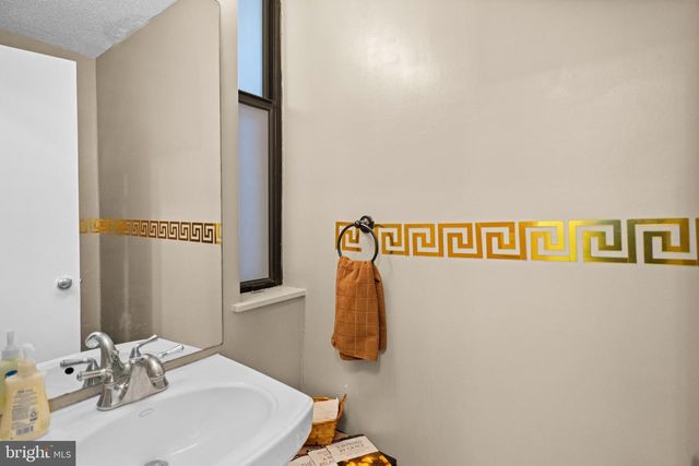 2363 NUTMEG, Baltimore, MD 21209
