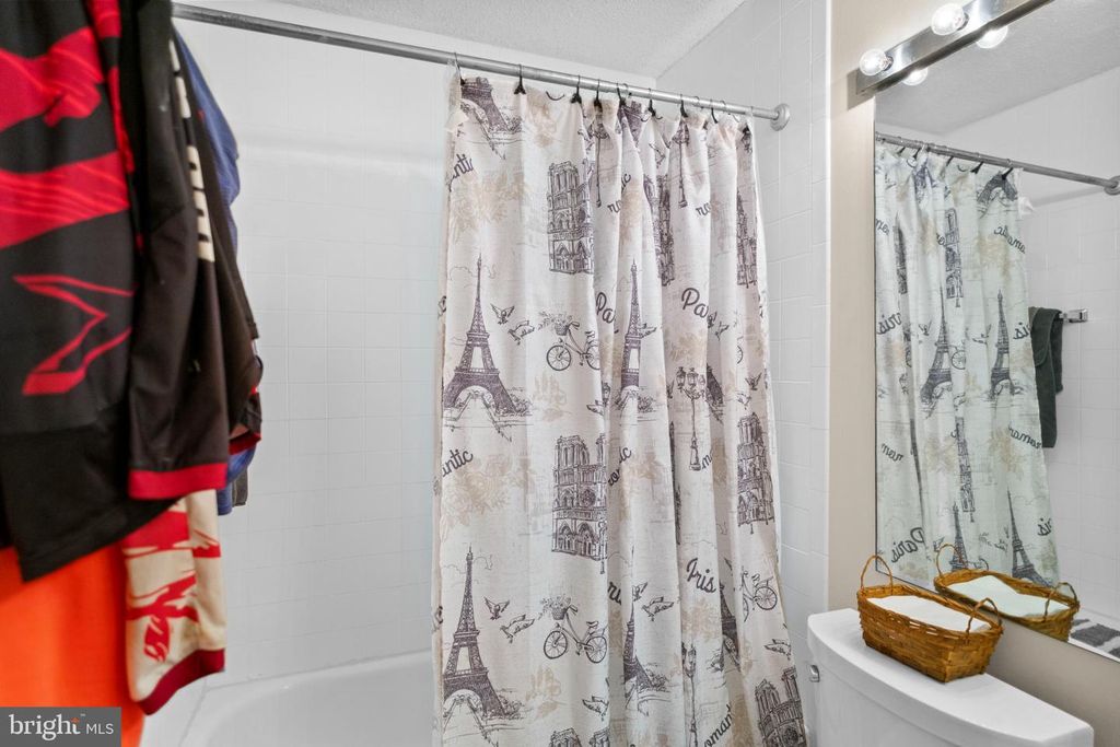 Image 14 of property listing at 2363 NUTMEG, Baltimore, MD 21209