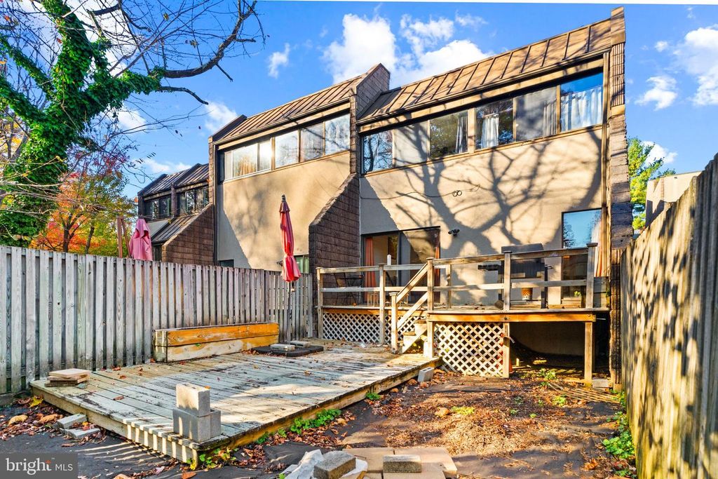 Image 23 of property listing at 2363 NUTMEG, Baltimore, MD 21209