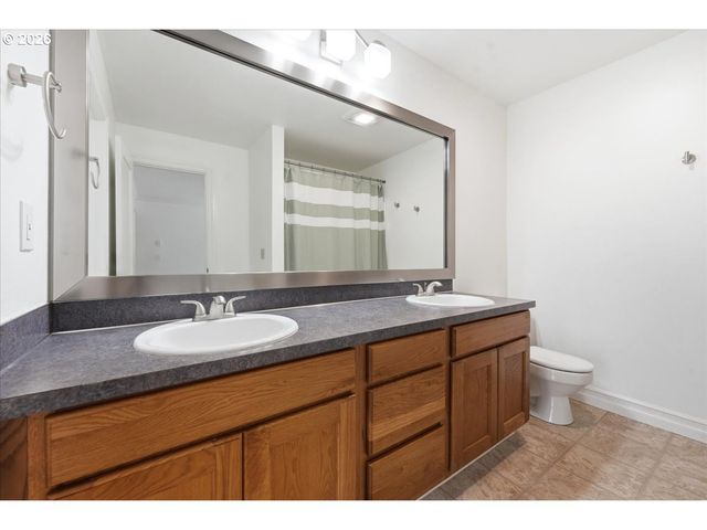 8445 Sw CURRY Dr A, Wilsonville, OR 97070