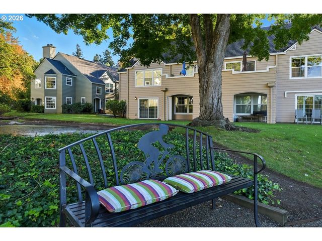 8445 Sw CURRY Dr A, Wilsonville, OR 97070