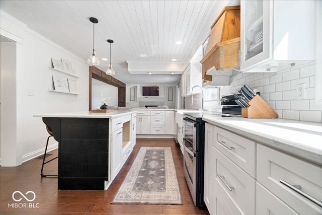 570 S Harbour, Noblesville, IN 46062
