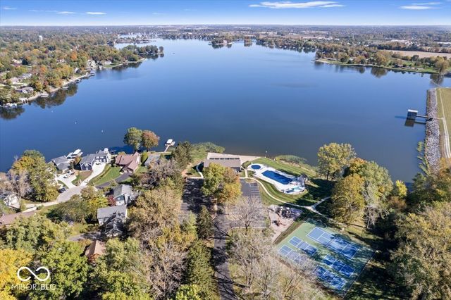 570 S Harbour, Noblesville, IN 46062