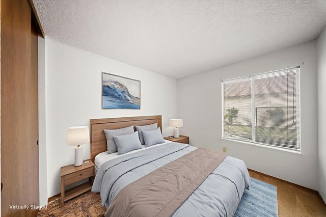 1929 Middelburg Ct, Modesto, CA 95356