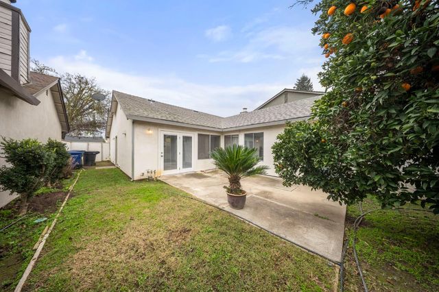 1929 Middelburg Ct, Modesto, CA 95356