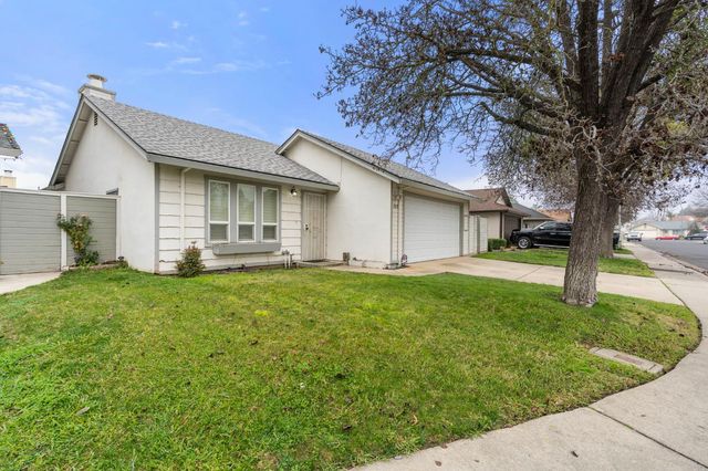 1929 Middelburg Ct, Modesto, CA 95356