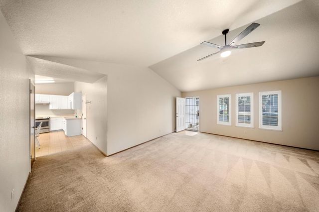 1929 Middelburg Ct, Modesto, CA 95356