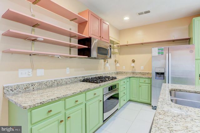 14501 BARKHAM DR, Woodbridge, VA 22191