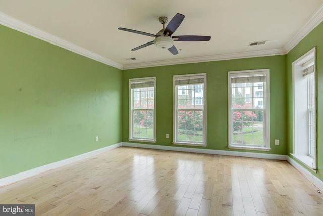 14501 BARKHAM DR, Woodbridge, VA 22191