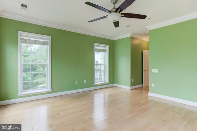 14501 BARKHAM DR, Woodbridge, VA 22191