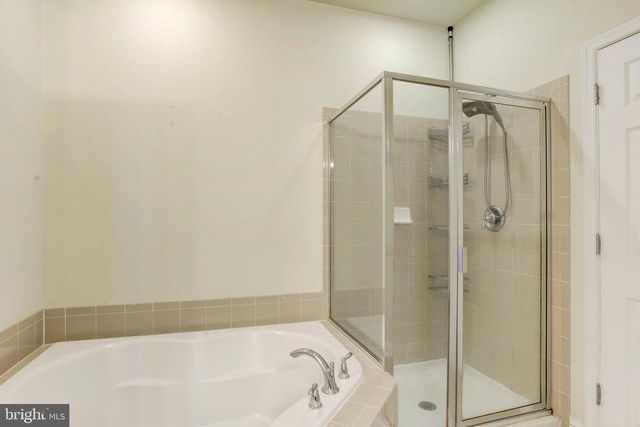 14501 BARKHAM DR, Woodbridge, VA 22191