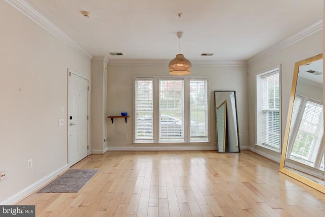 14501 BARKHAM DR, Woodbridge, VA 22191