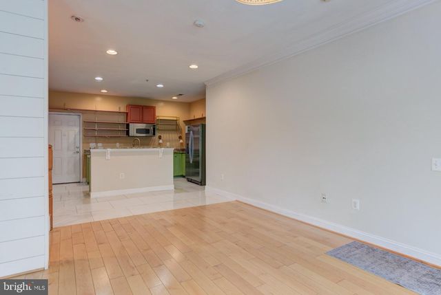 14501 BARKHAM DR, Woodbridge, VA 22191
