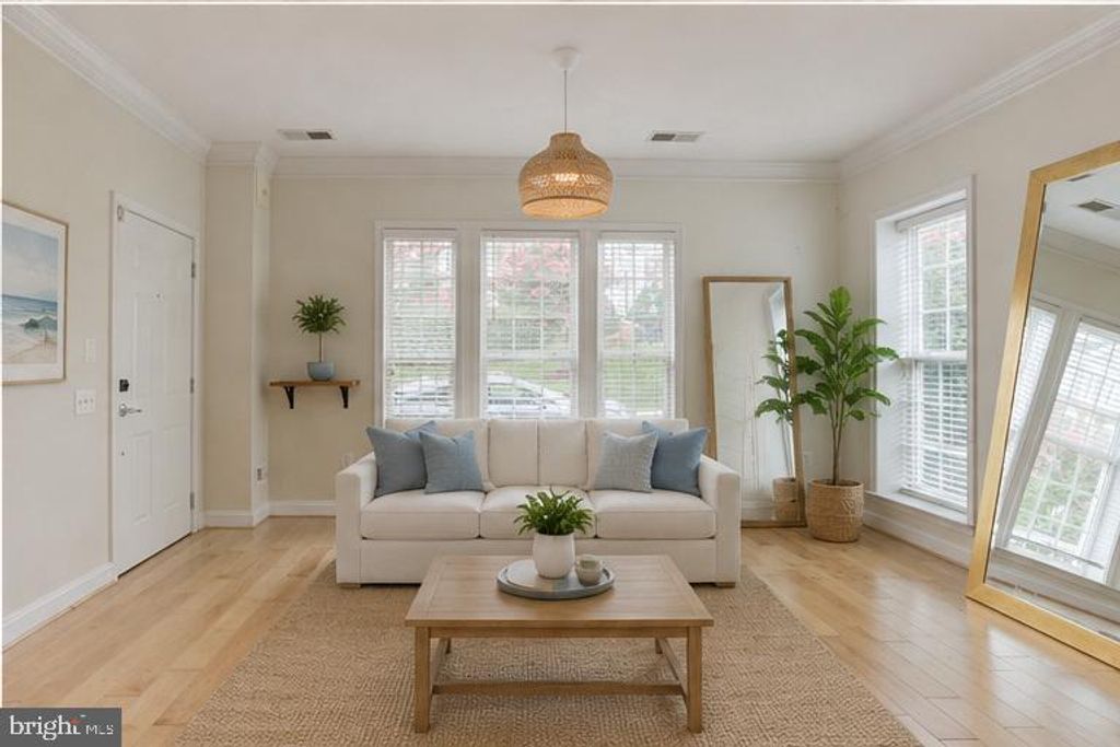 14501 BARKHAM DR, Woodbridge, VA 22191