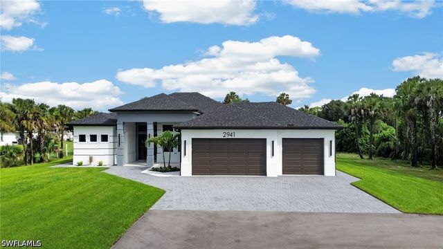 2941 32nd AVE SE, Naples, FL 34117