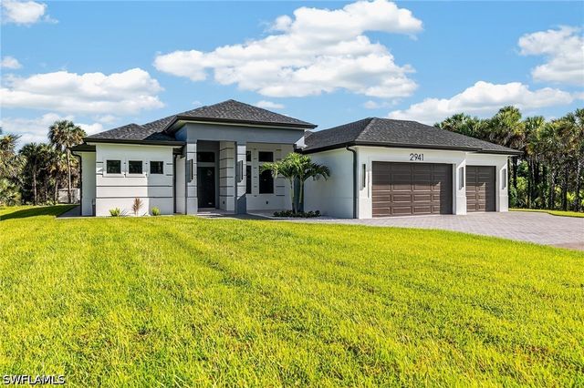2941 32nd AVE SE, Naples, FL 34117