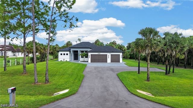 2941 32nd AVE SE, Naples, FL 34117
