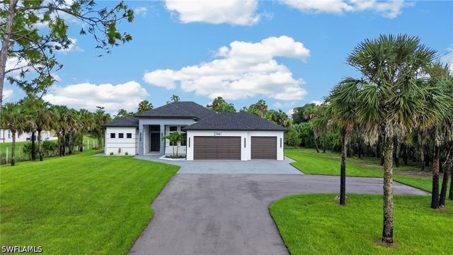 2941 32nd AVE SE, Naples, FL 34117
