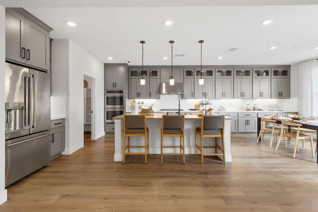 8427 Kyler Rd, Elk Grove, CA 95757