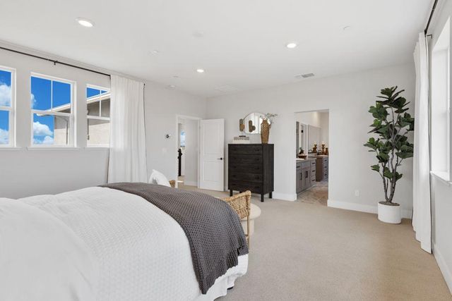 8427 Kyler Rd, Elk Grove, CA 95757